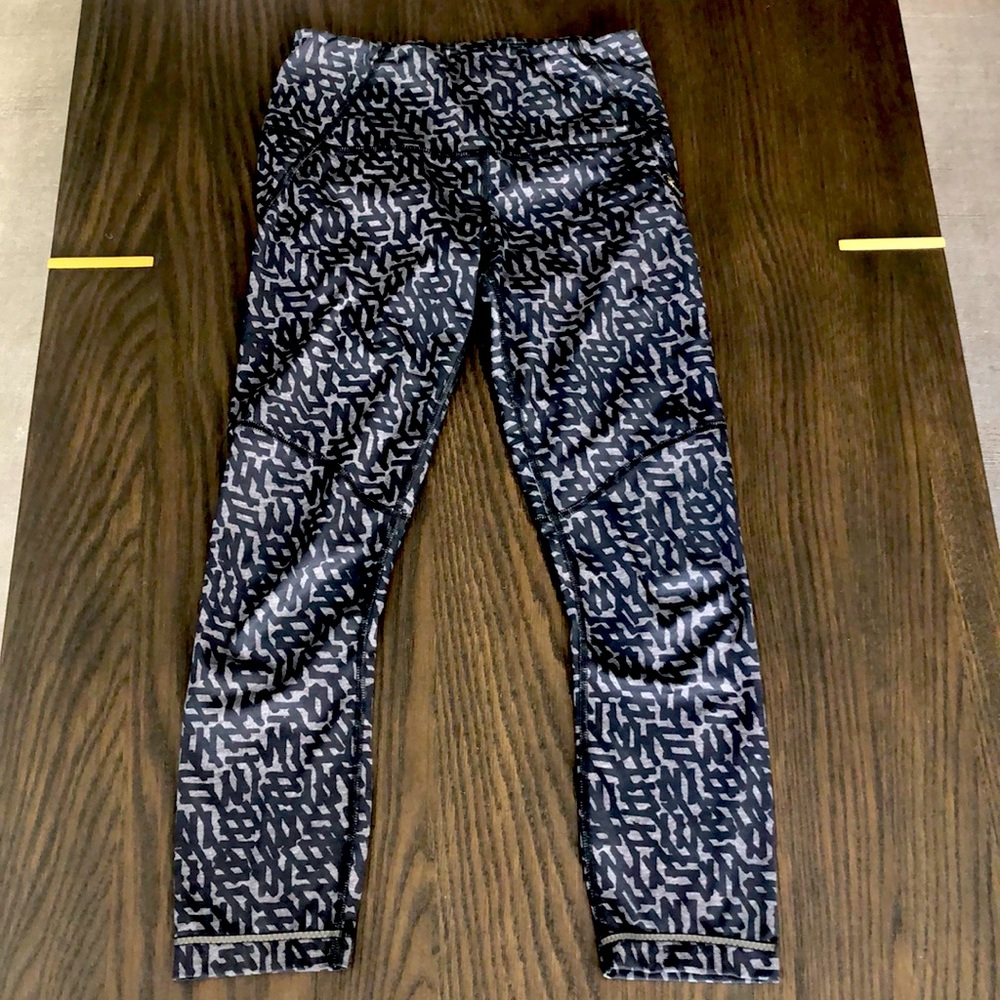 Lululemon leggings size 4